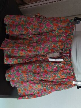 J Crew Tiered mini skirt in Liberty® pink Meadow Song fabric. Size Medium.